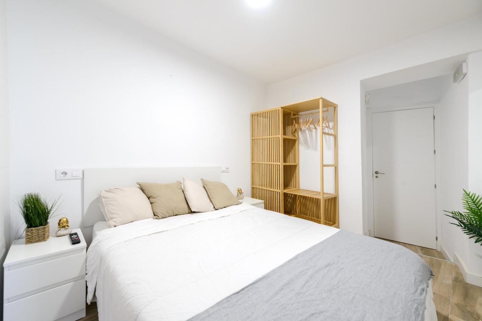 Guestready - Lindo Estudio Cerca Puerta De Toledo Madrid Exteriör bild