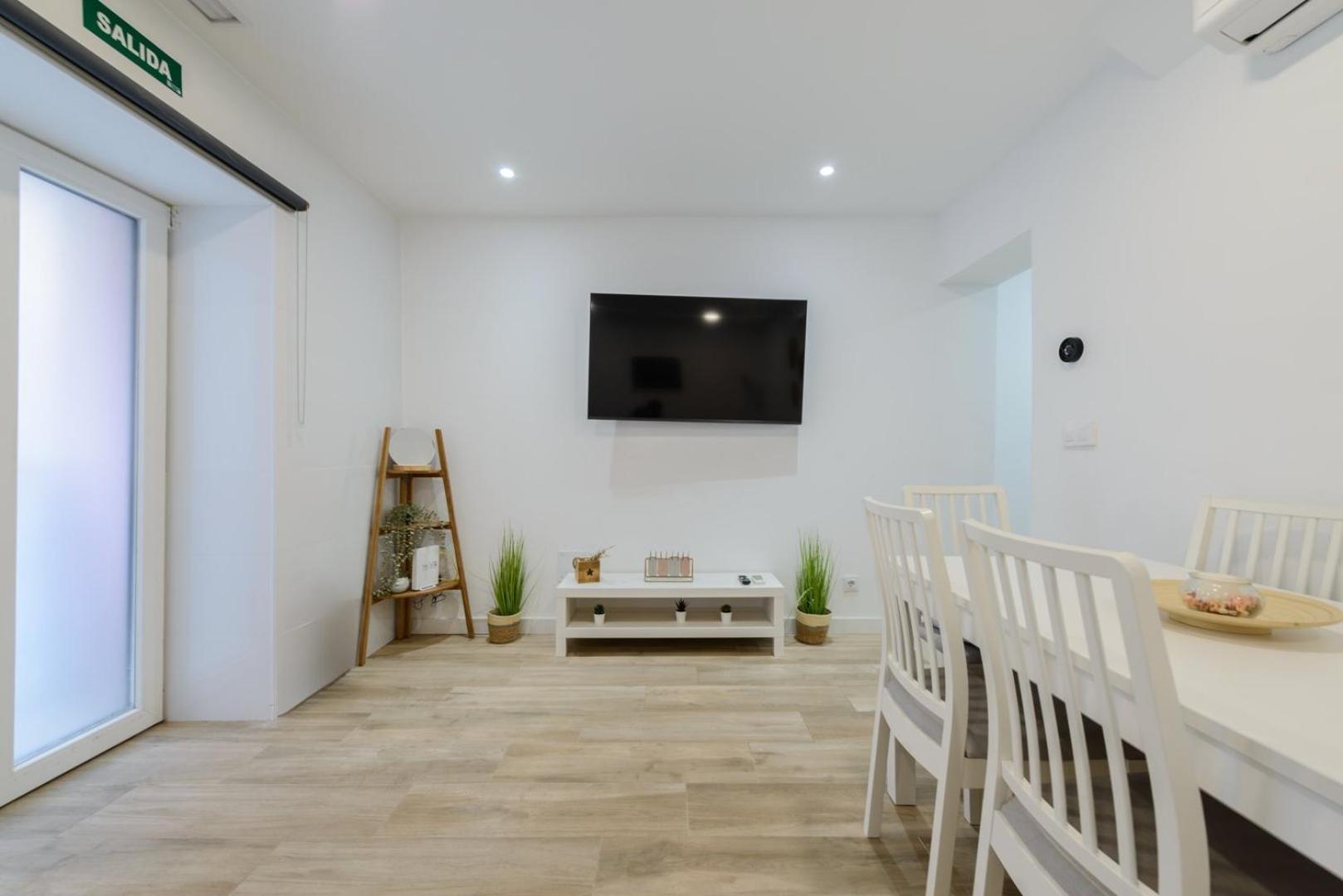 Guestready - Lindo Estudio Cerca Puerta De Toledo Madrid Exteriör bild