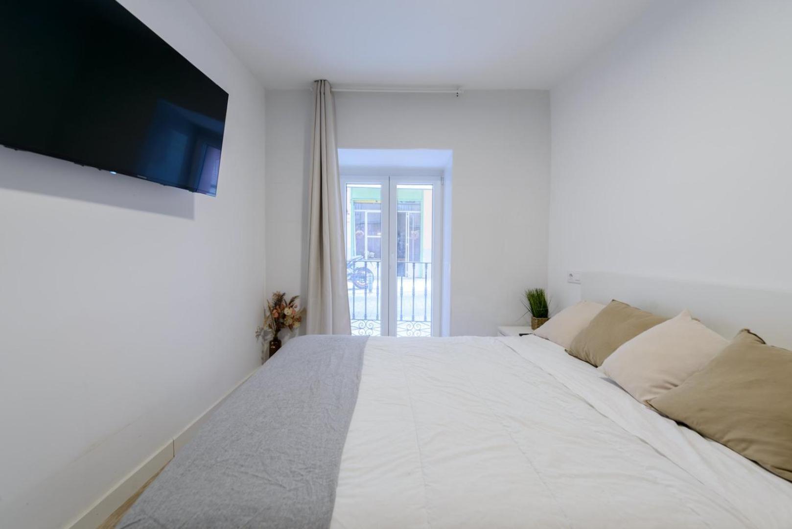 Guestready - Lindo Estudio Cerca Puerta De Toledo Madrid Exteriör bild